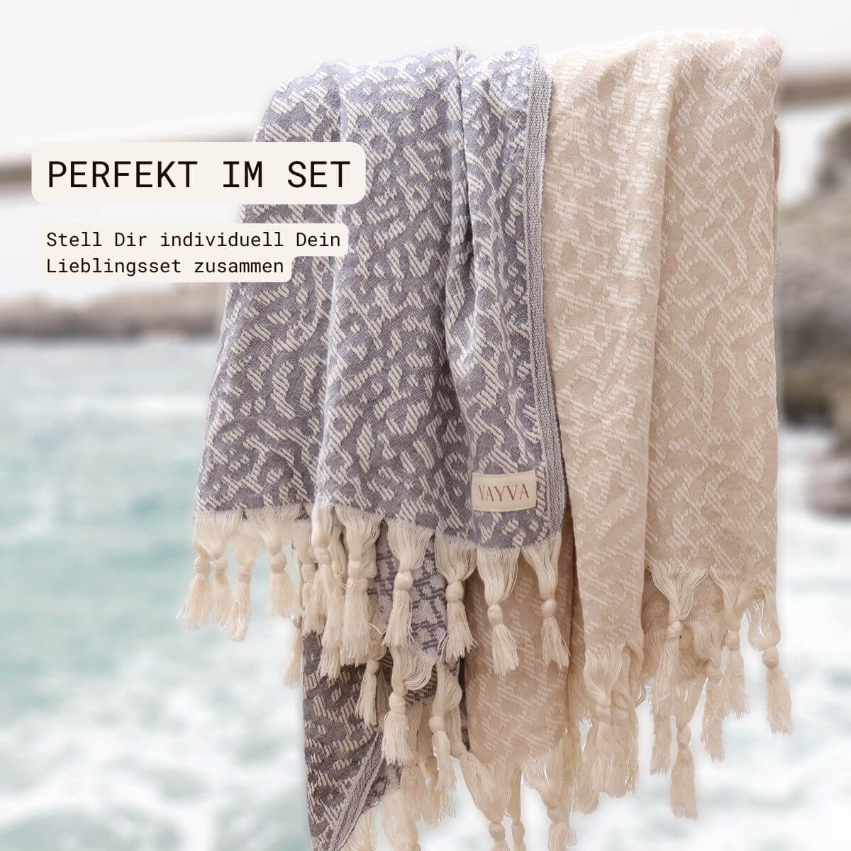 Leichtes Strandtuch (95x175 cm) aus 100% OEKO-TEX zertifizierter Baumwolle für Damen | Strandtuch in der Farbe Beige & Blaugrau mit Leomuster | Perfekt im Set