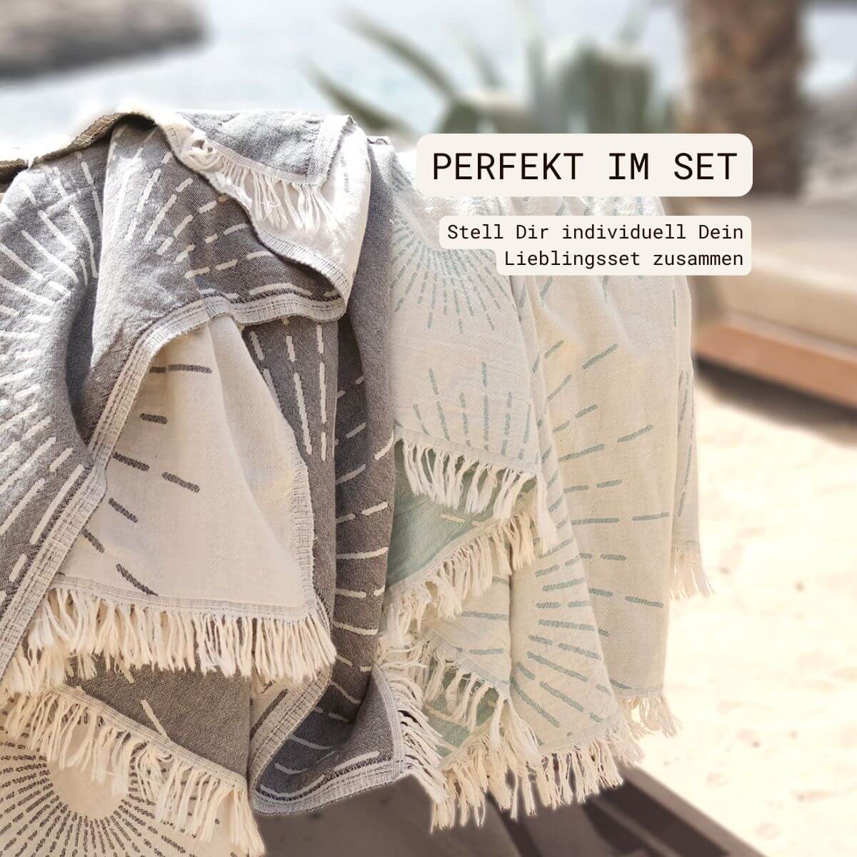 Leichtes Strandtuch (95x170 cm) aus 100% OEKO-TEX zertifizierter Baumwolle für Damen | Strandtücher in der Farbe Grau & Türkis mit Sonnenmuster auf Sonnenliege