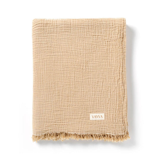 XXL Strandtuch (140x170 cm) aus 100% OEKO-TEX zertifizierter Baumwolle für Damen | Strandtuch in der Farbe Beige mit Musselin | Gefaltet vor weißem Hintergrund