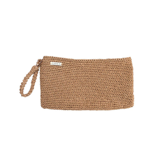 VAYVA Strandtasche Clutch aus Raffia in Naturbraun mit geflochtener Handschlaufe – Vorderansicht