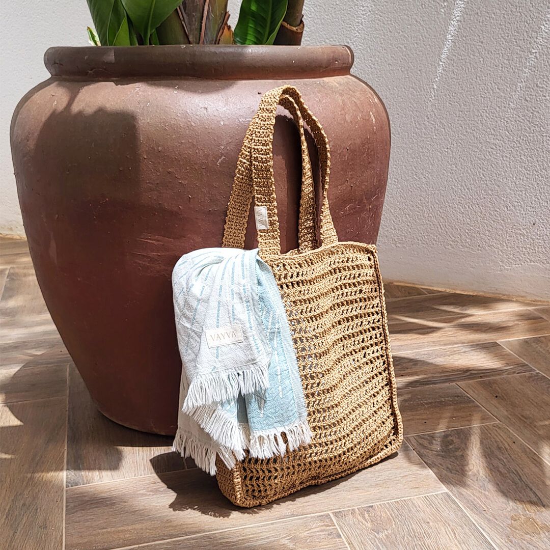 VAYVA Summer-Box Mix & Match Deine individuelle Box - 1 Tasche + 1 Strandtuch